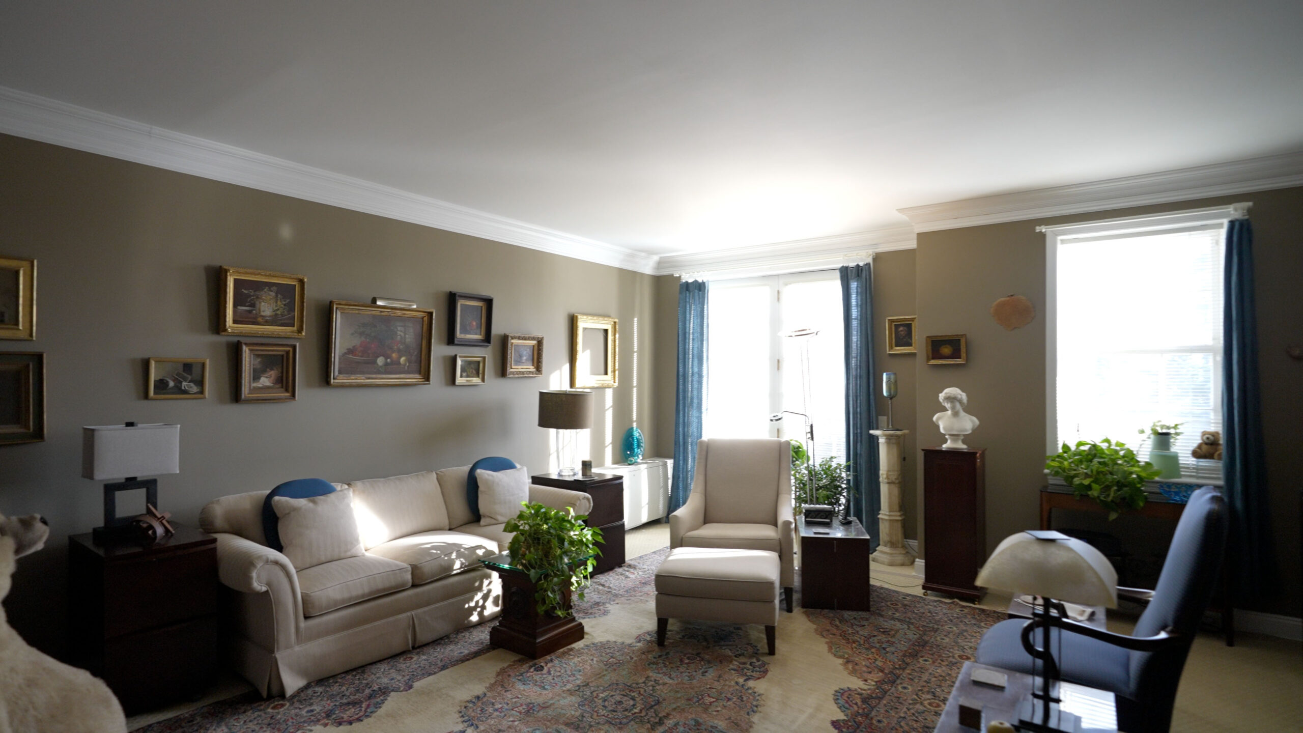 A group of Osborn residents dine outdoors during an event